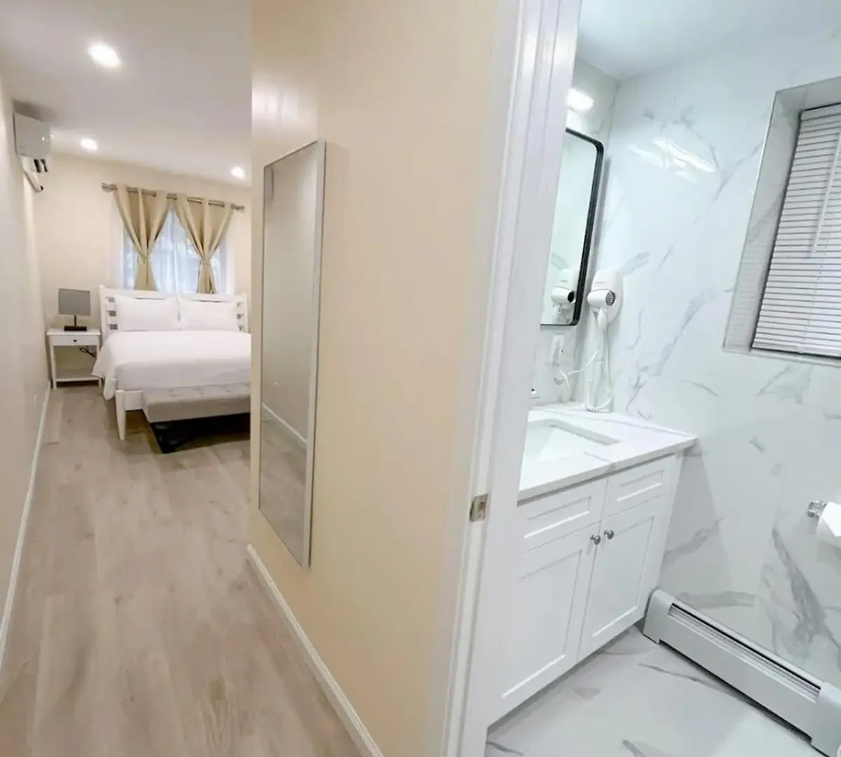 Chic Flushing Retreat, Newly Renovated Suites For Short Term Stays New York USA