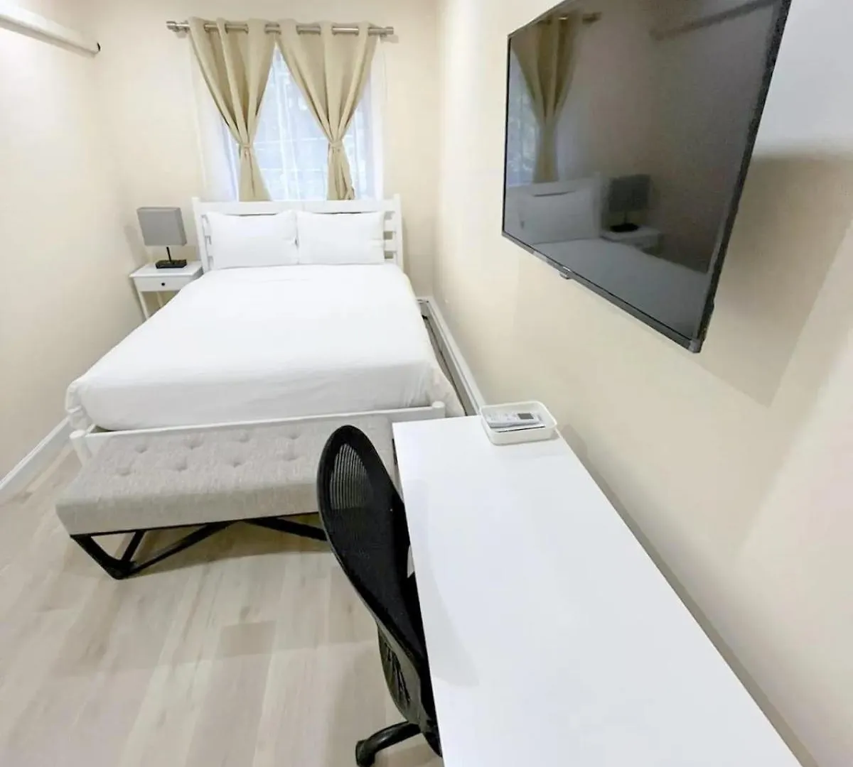 Chic Flushing Retreat, Newly Renovated Suites For Short Term Stays New York 0*,  USA